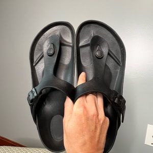 Birkenstock black sandals (women’s) size 39 / 9